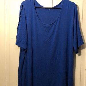 Blue t-shirt with arm details